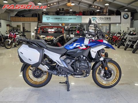 BMW R 1300 GS 2026년식 BMW R1300GS AUTO 차량입니다. 깨끗한 상태를 유지하고 있습니다