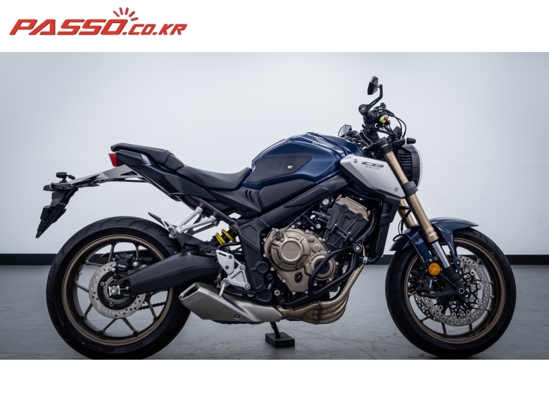 혼다 CB 650 R ABS 2021년식 [ 매버릭바이크 ] / 7,718km 짧은 주행거리와 실용적인 옵션 구성! 혼다 CB650R 판매합니다.
