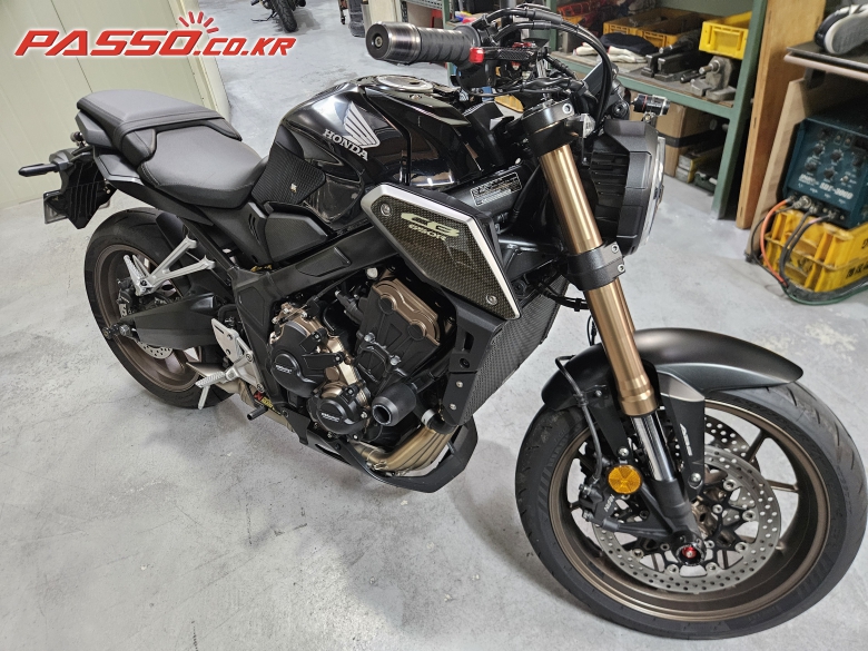 혼다 CB 650 R ABS 2020년식 CB650R 최상품 아크라풀배기 판매합니다
