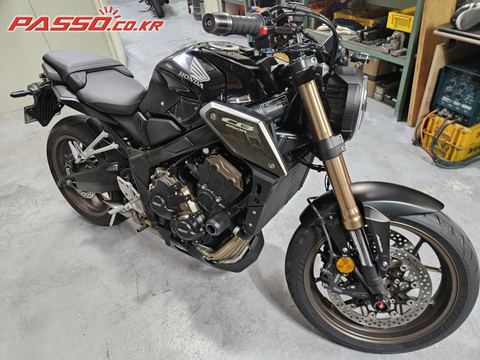 혼다 CB 650 R ABS 2020년식 CB650R 최상품 아크라풀배기 판매합니다