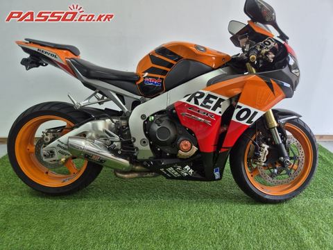 혼다 CBR 1000 RR 2008년식 냉동차 08 cbr1000rr 판매합니다