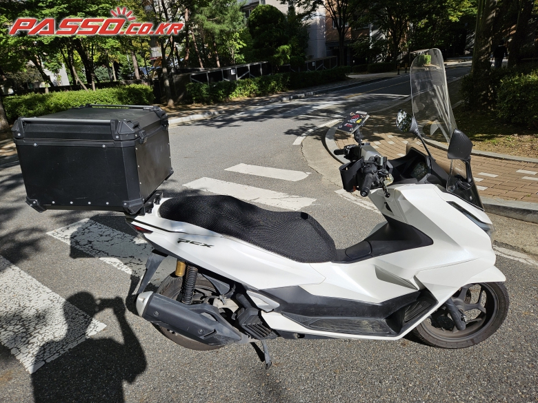 혼다 PCX 125 ABS 2025년식 혼다 pcx125 25년식 abs 짧은키로수 화이트컬러 팝니다