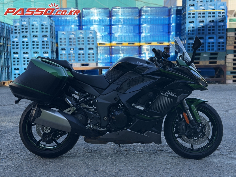 가와사키 닌자 1000 SX ABS 2023년식 가와사키 닌자1000SX 2023년식 7천km 무사고 순정사이드백