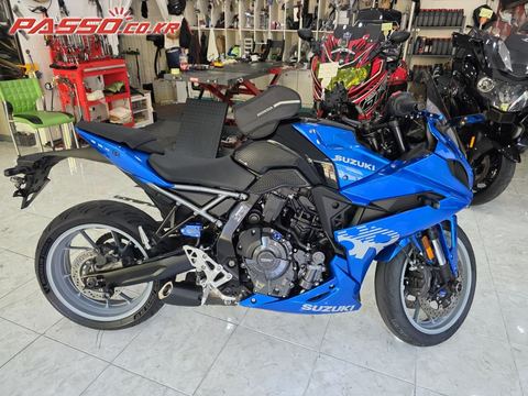 스즈끼 GSX 8 R 2024년식 스즈끼 / GSX 8 R   2024년식 무사고 / 꿍1회 / 무슬림 { 사용 검사 완료 } 바로 이전 가능 / 다수 옵션 ....