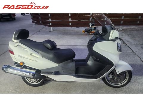 스즈끼 버그만 650 익스큐티브 2011년식 스즈키 버그만650 11년식~~